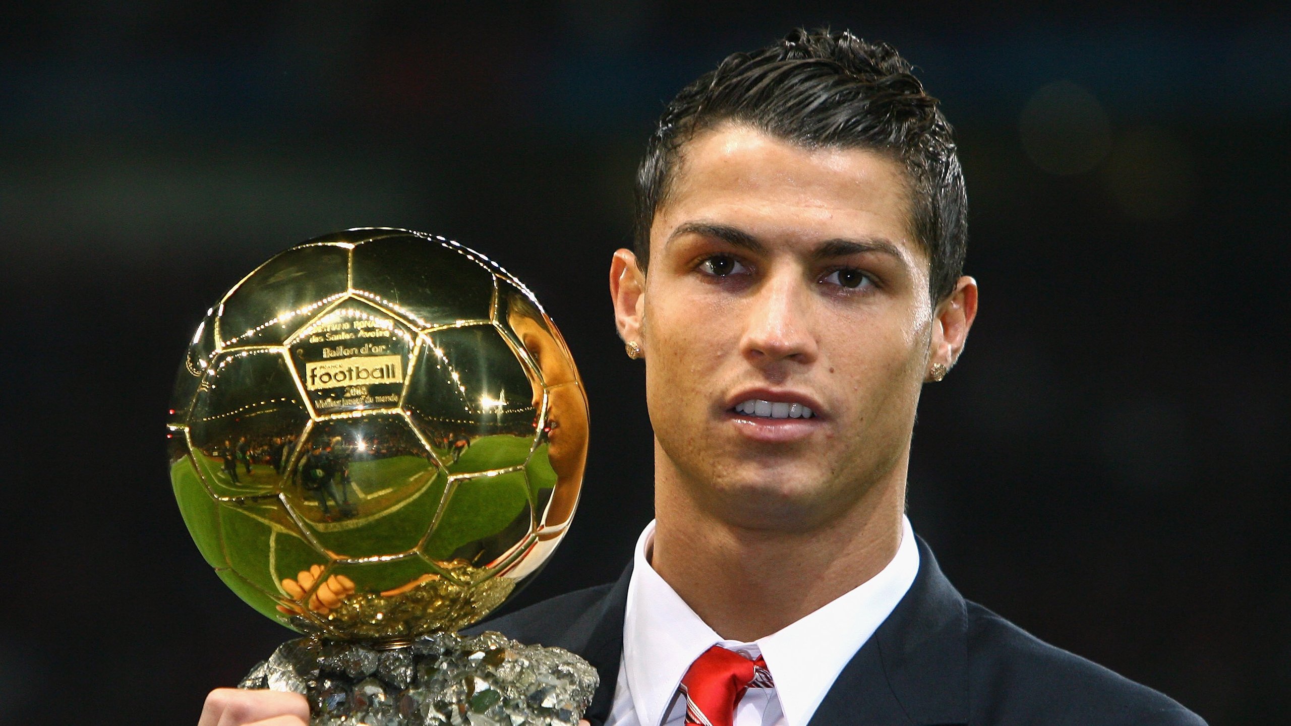 巴雷拉用实力证明自己，巴萨正面击溃莱比锡红牛，一场技术与意志的双重胜利